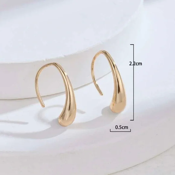 14k Gold plated earrings.NWOT - Picture 4 of 4